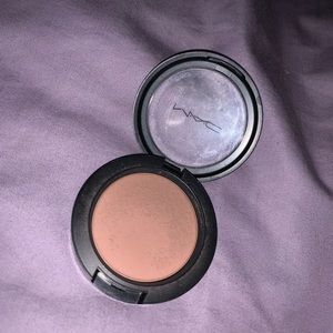 Amazing Mac bronzer